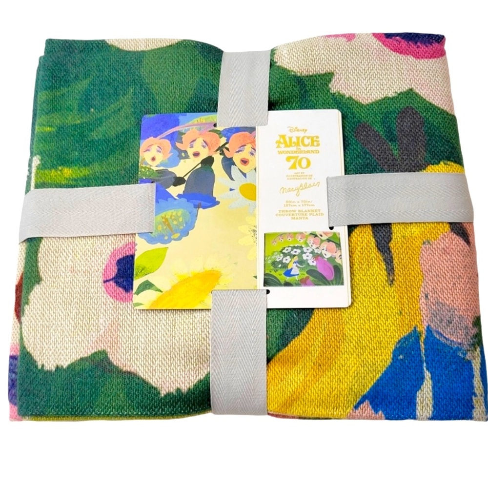 NWT DISNEY ALICE IN WONDERLAND 70th
ANNIVERSARY THROW MARY BLAIR DESIGN